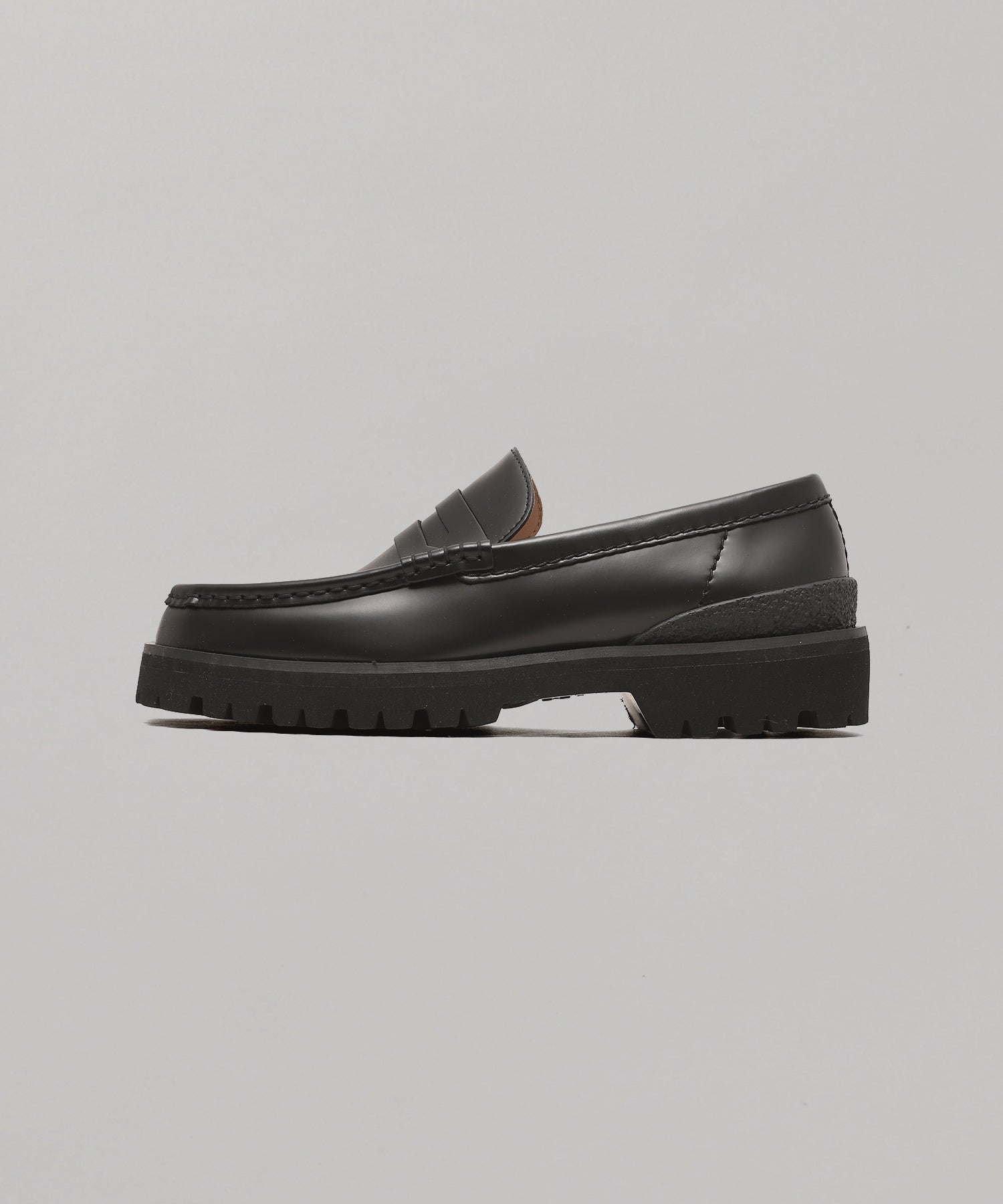 Yukoner Penny Black Leather｜クラークス(Clarks)｜Forget-me-nots