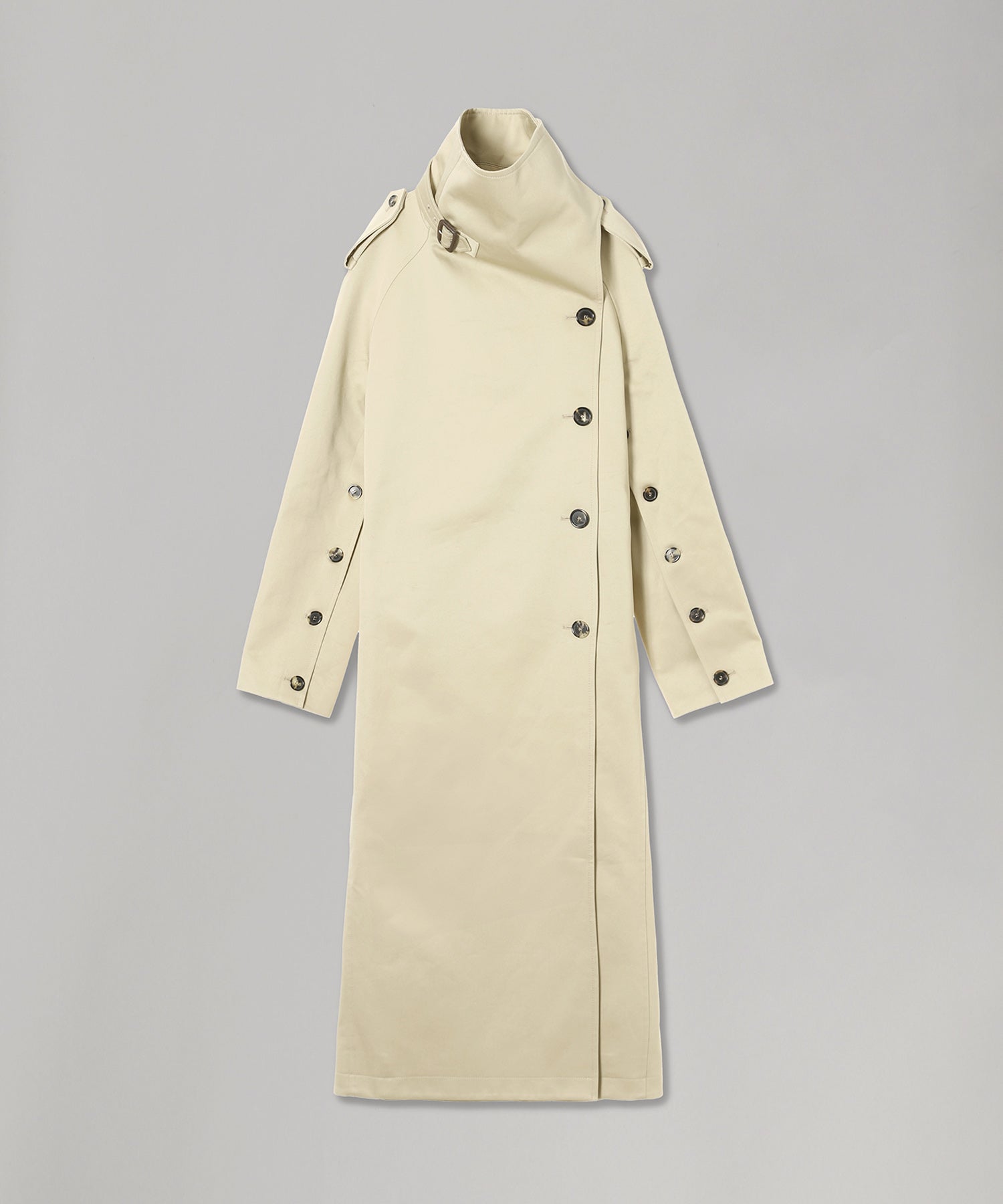 【関税込み】Courreges ベージュ Oblique ロング トレンチコート Courrèges: Beige Long Oblique Trench Coat | SSENSE