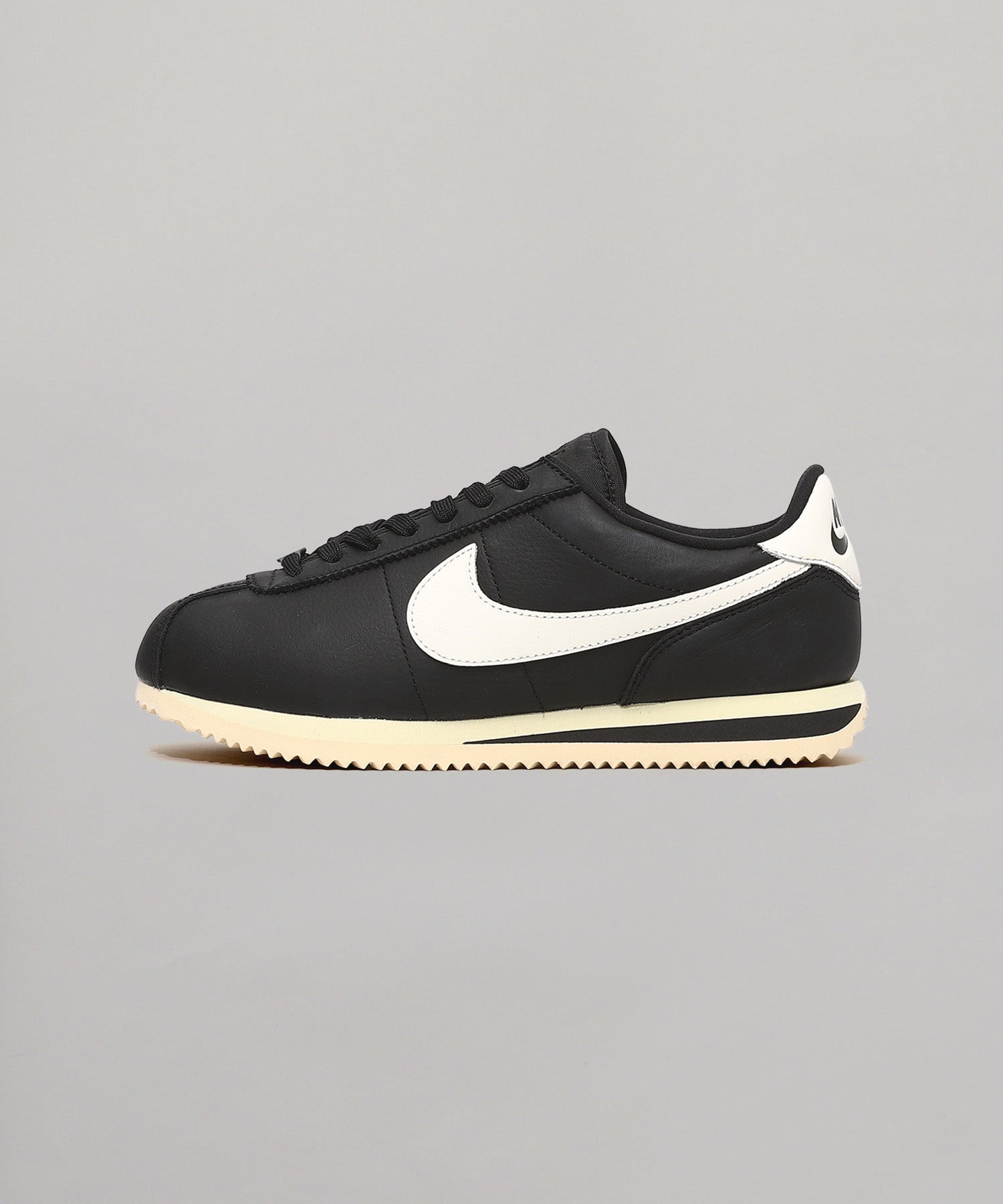 ナイキ(NIKE)｜Nike Wmns Cortez 23 Premium｜スニーカー