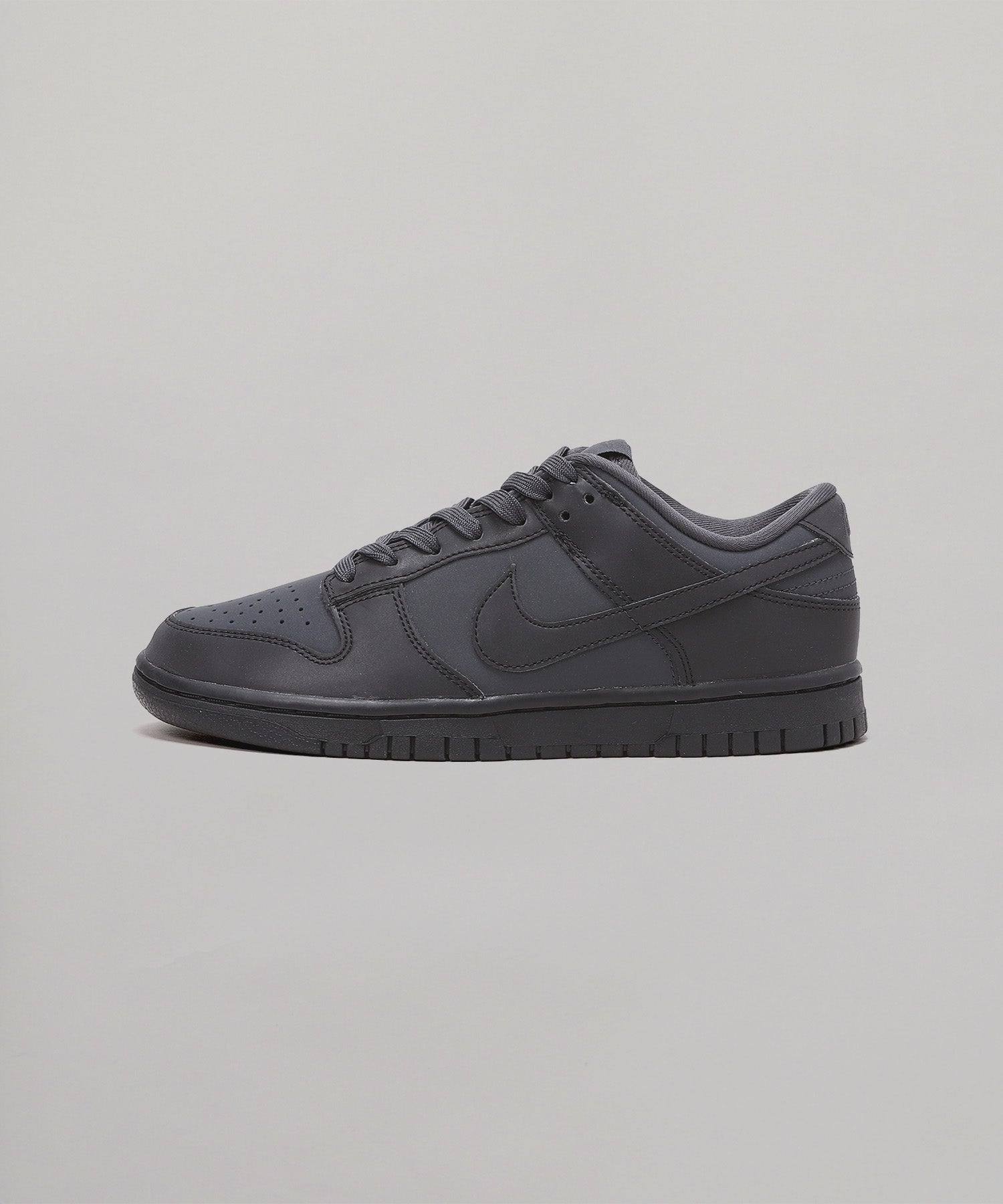 ナイキ(NIKE)｜Nike Wmns Dunk Low｜スニーカー・ファッションのForget 