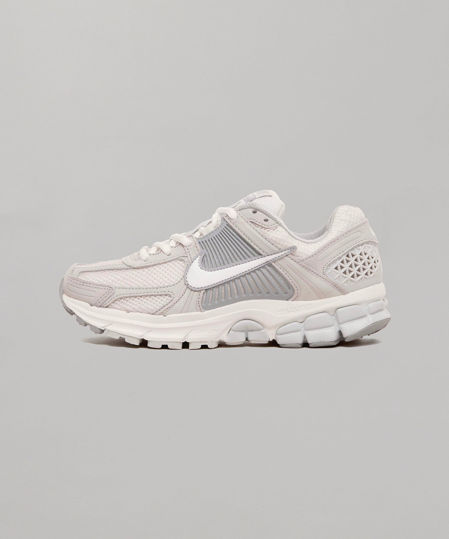 Nike Wmns Zoom Vomero 5 Gld ｜ナイキ(NIKE)｜Forget-me-nots Online