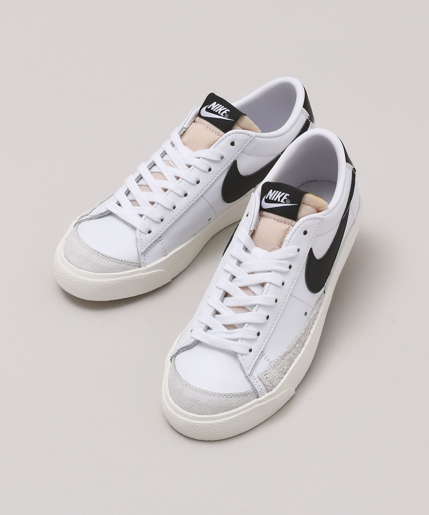 Wmns Blazer Low 77