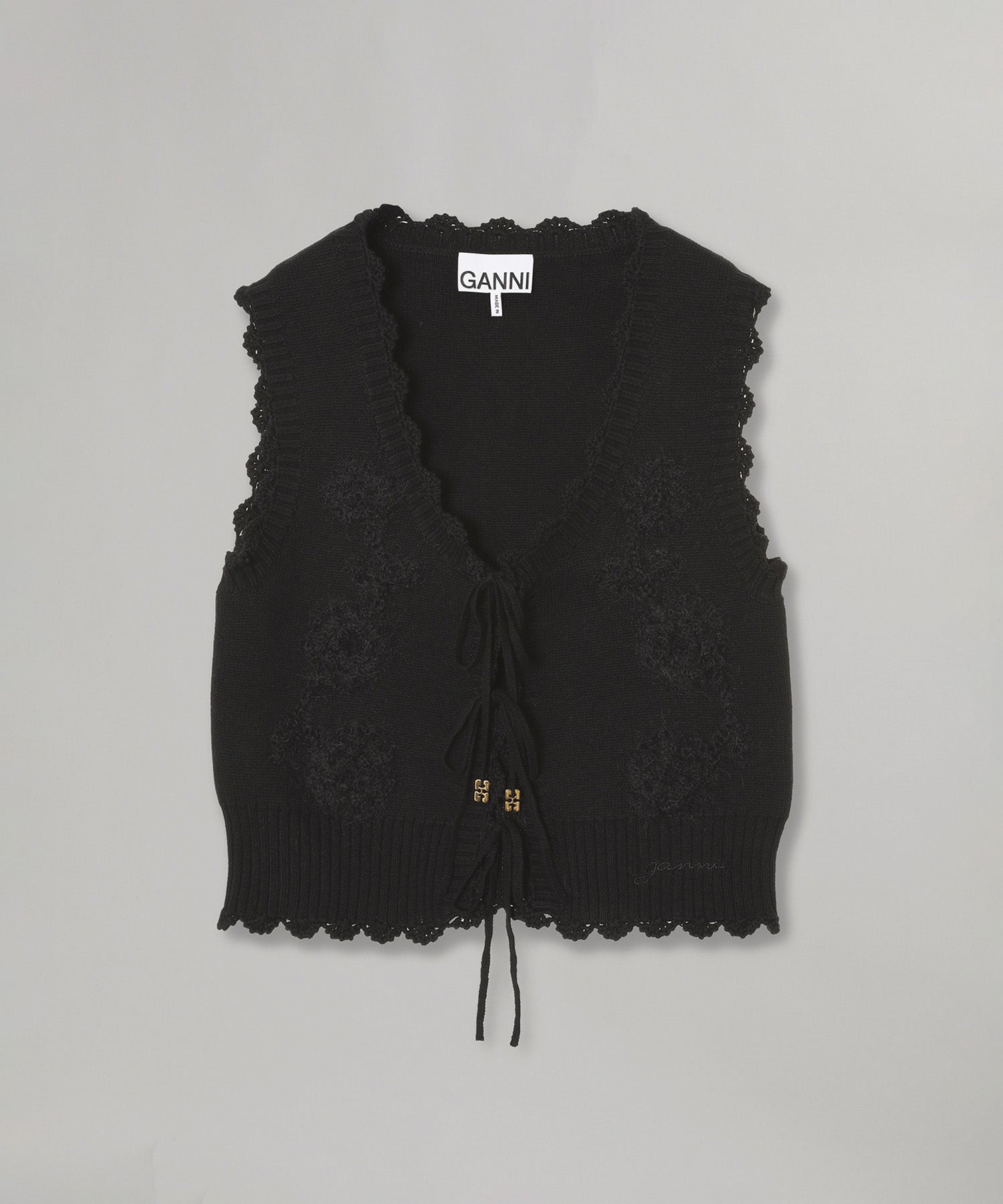 G tech magnet under lace tops ブラック Lace Open Back Top - Black | Manière De Voir Canada