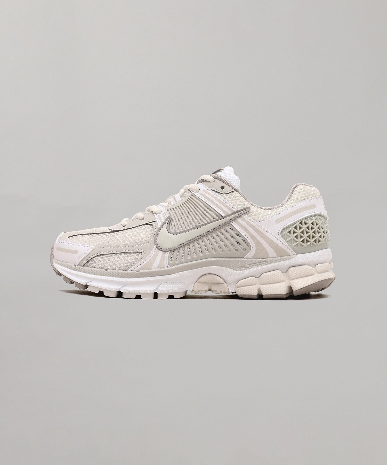 Nike Wmns Zoom Vomero 5 ｜ナイキ(NIKE)｜Forget-me-nots Online Store