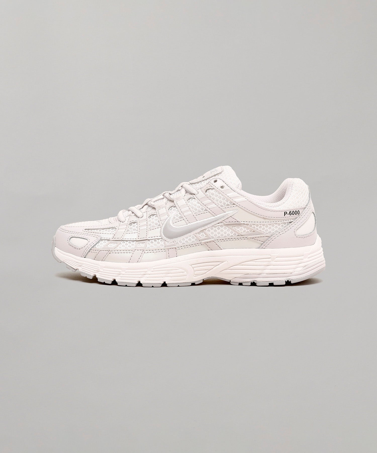 最新ナイキシューズ！☆話題沸騰中☆Nike P-6000 SE☆お早めに！ セール】NIKE / P-6000（スニーカー）｜NIKE（ナイキ）の