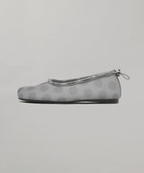 カラー:Gray