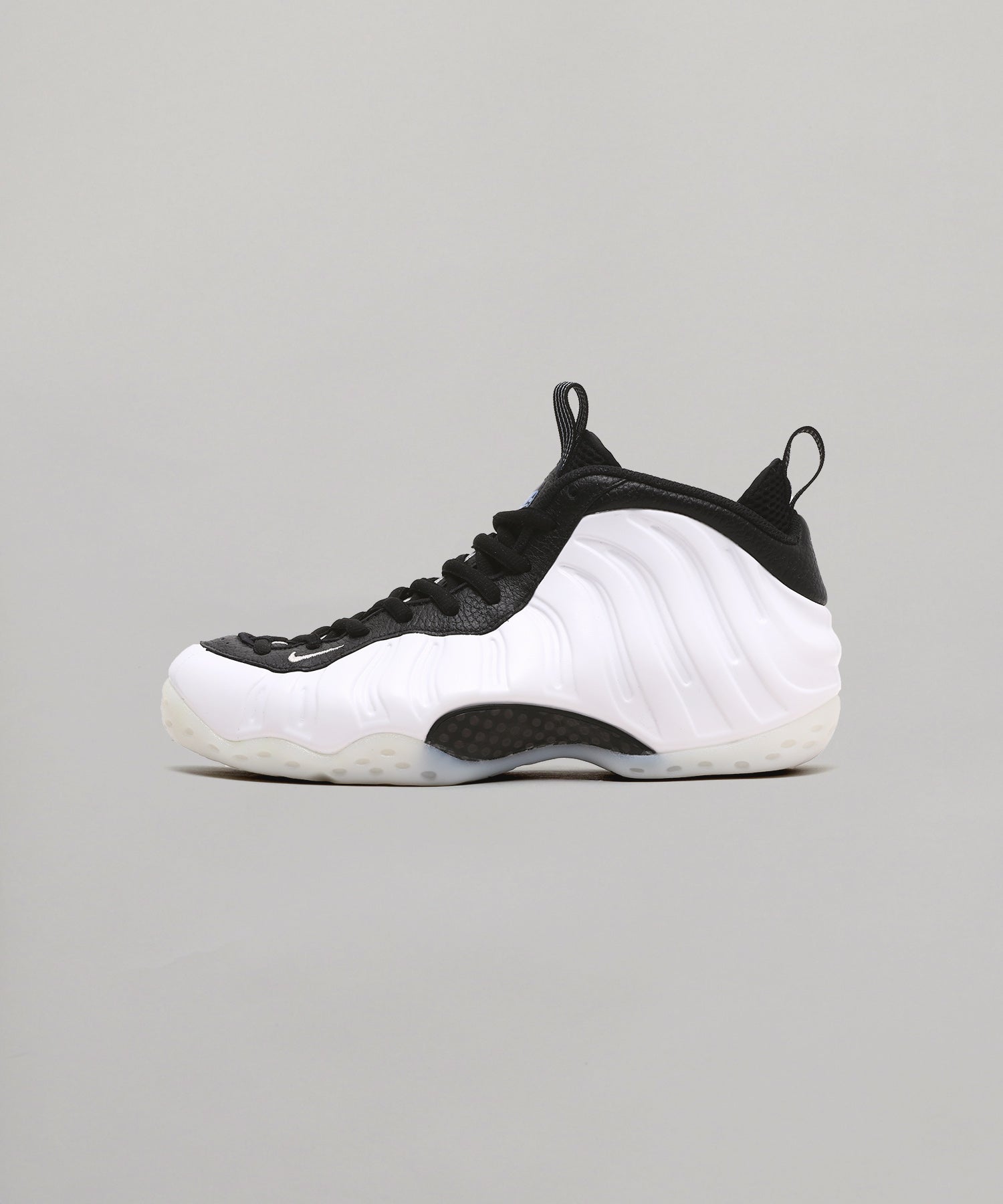 ナイキ(NIKE)｜Nike Air Foamposite One｜スニーカー・ファッションの