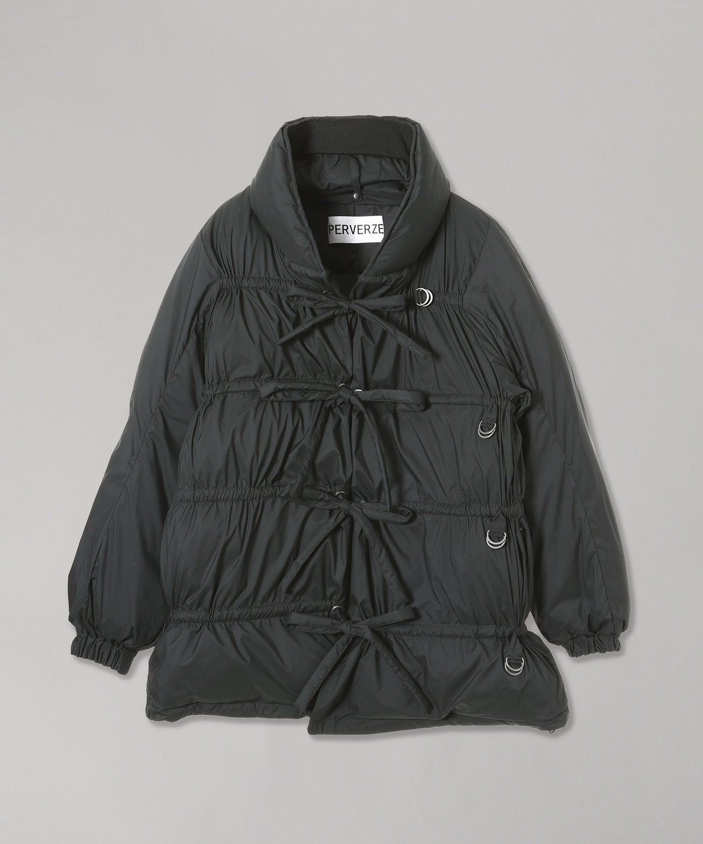 パーバーズ(PERVERZE)｜String Multiple Midi Down Jacket｜スニーカー・ファッションのForget-me-nots