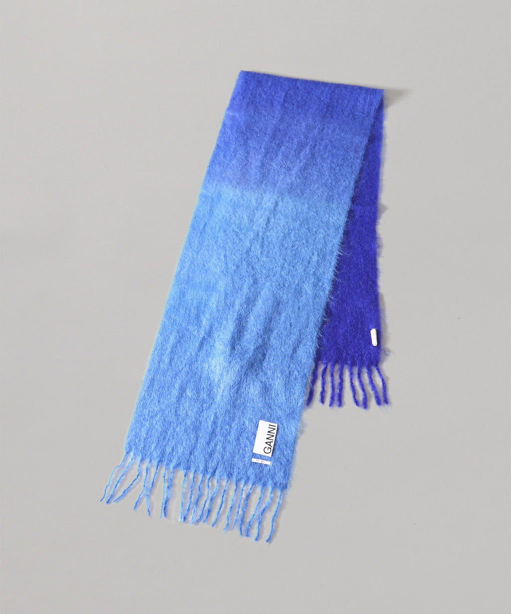 ガニー(GANNI)｜Mohair Gradient Scarf｜スニーカー・ファッション