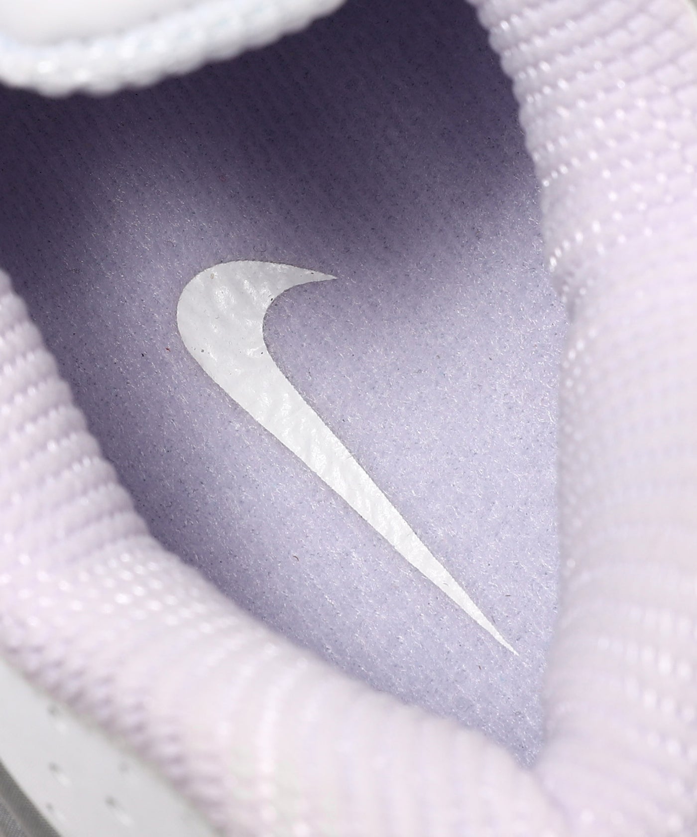 【Nike】 HF5076-100 ★ (W)ナイキ ショックス R4 ★ Nike Shox R4 Women's Shoes. Nike JP