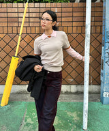 モデル身長：165cm / カラー：Beige / サイズ：F