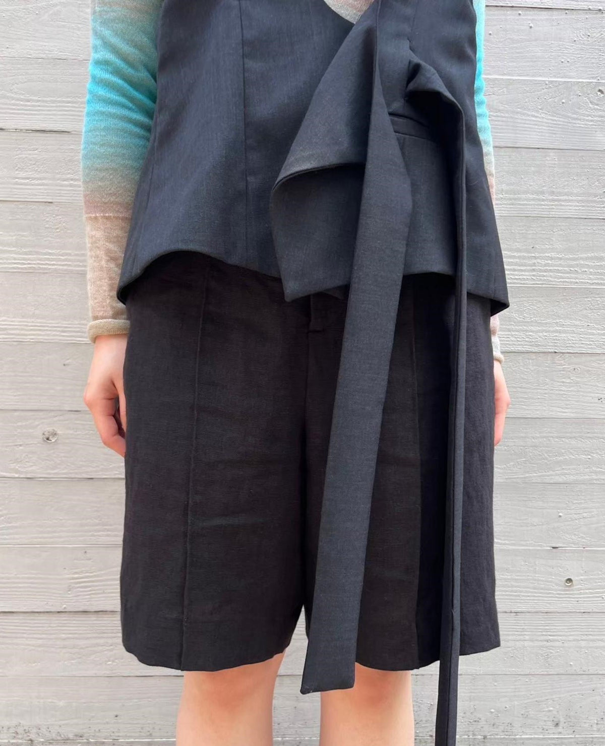 パーバーズ(PERVERZE)｜Crossing Belt Waist Coat｜スニーカー