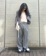 着用モデル身長：157cm / カラー：Charcoal Grey / サイズ：M