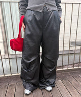 モデル身長：160cm / カラー：Black / サイズ：M