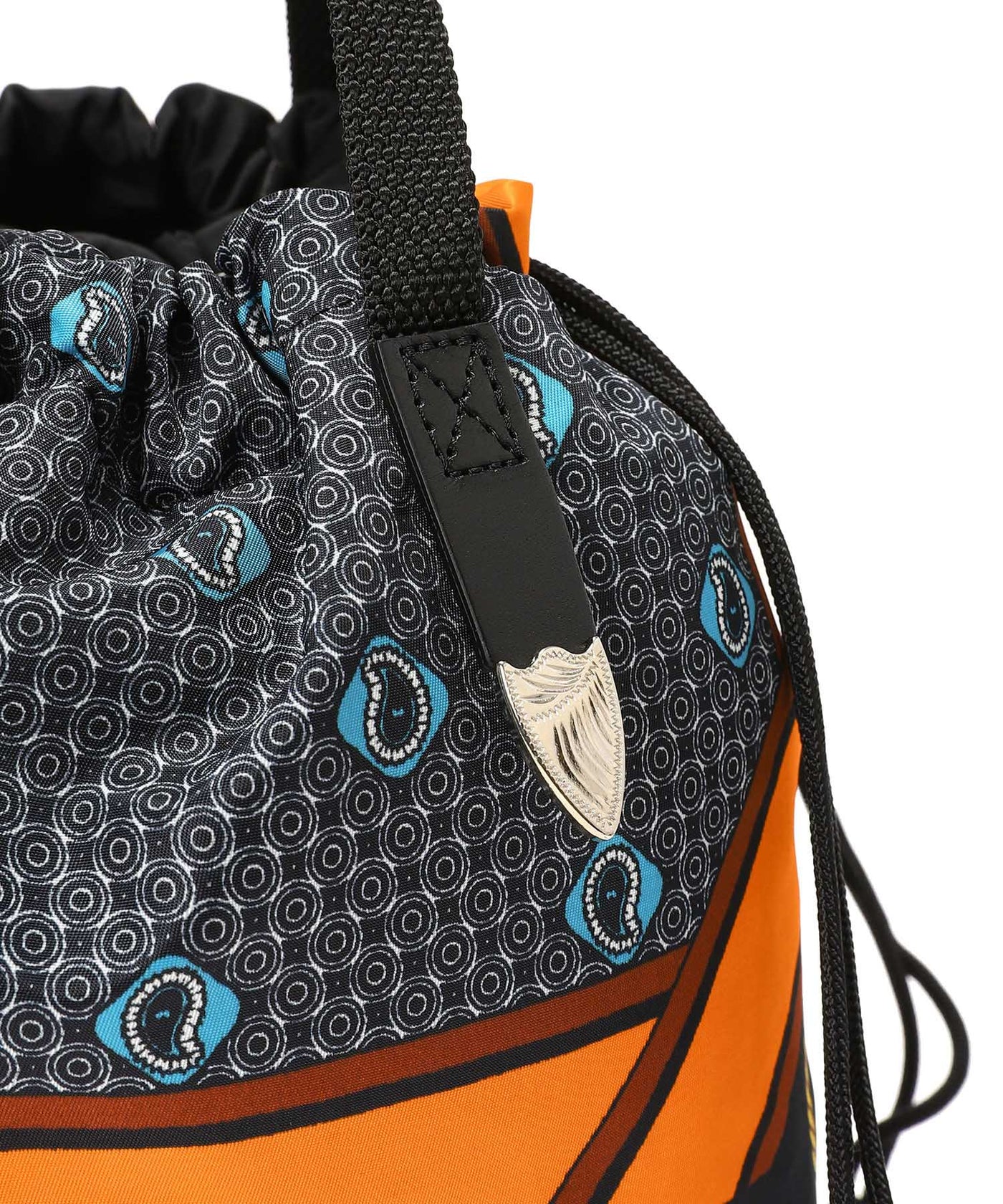 トーガプルラ(TOGA PULLA)｜Print Drawstring Bag｜スニーカー