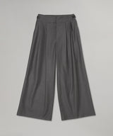 カラー：Charcoal Grey