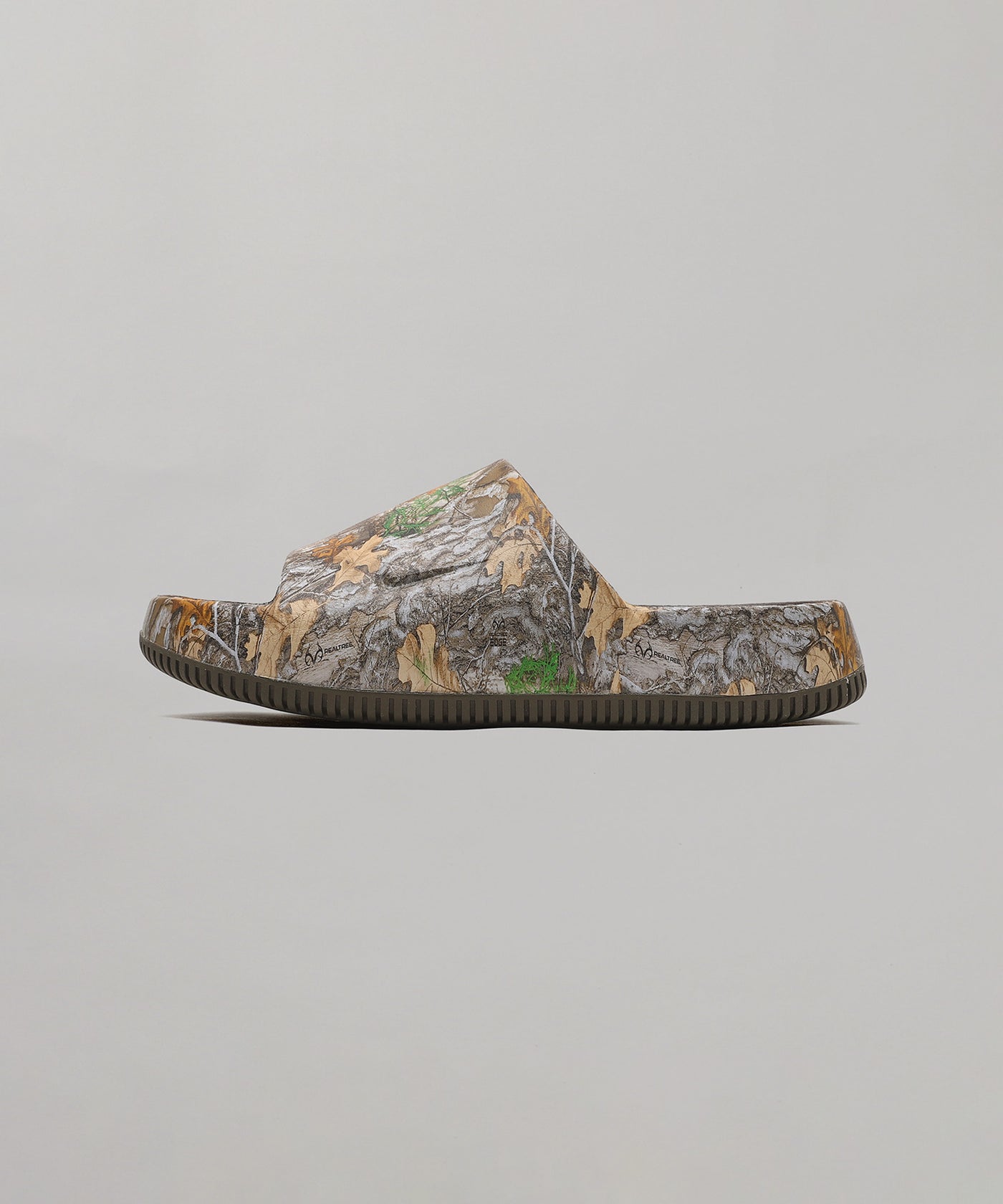 ナイキ(NIKE)｜Nike Calm Slide Realtree｜Forget-me-nots