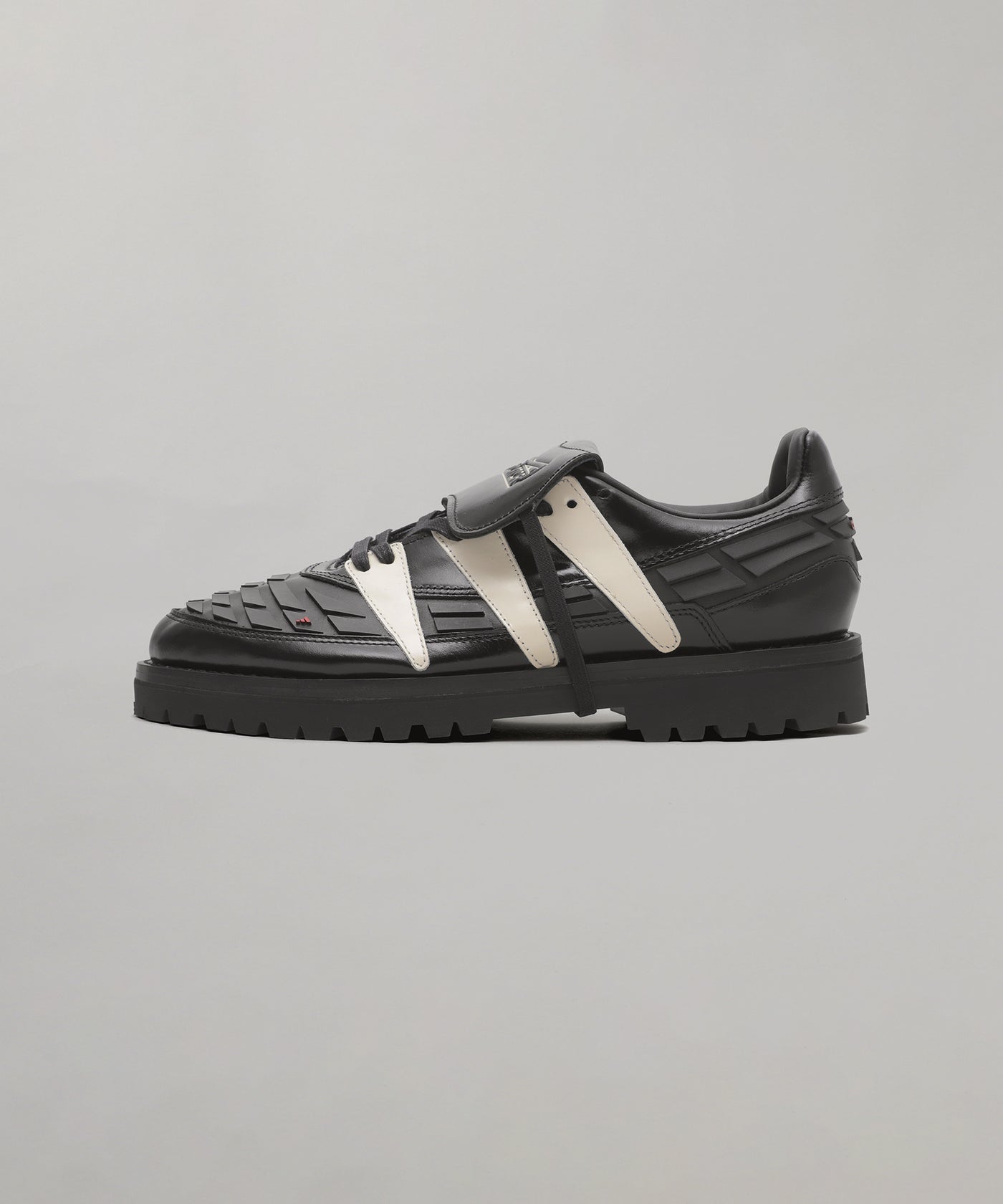 Predator Brain Dead｜アディダス(adidas)｜Forget-me-nots Online Store
