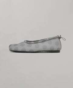 カラー：Gray