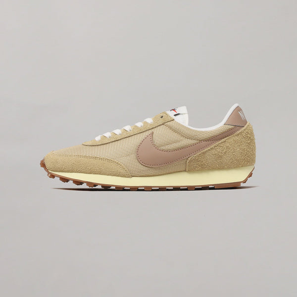 ナイキ(NIKE)｜Wmns Dbreak Vintage｜スニーカー・ファッションの