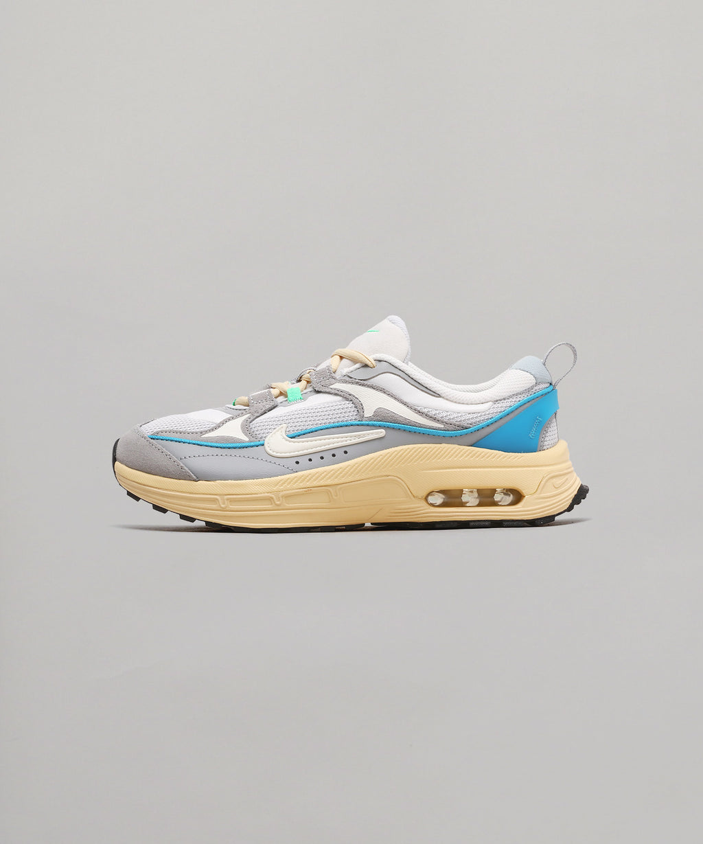 ナイキ(NIKE)｜Nike Wmns Air Max Bliss｜スニーカー・ファッションの