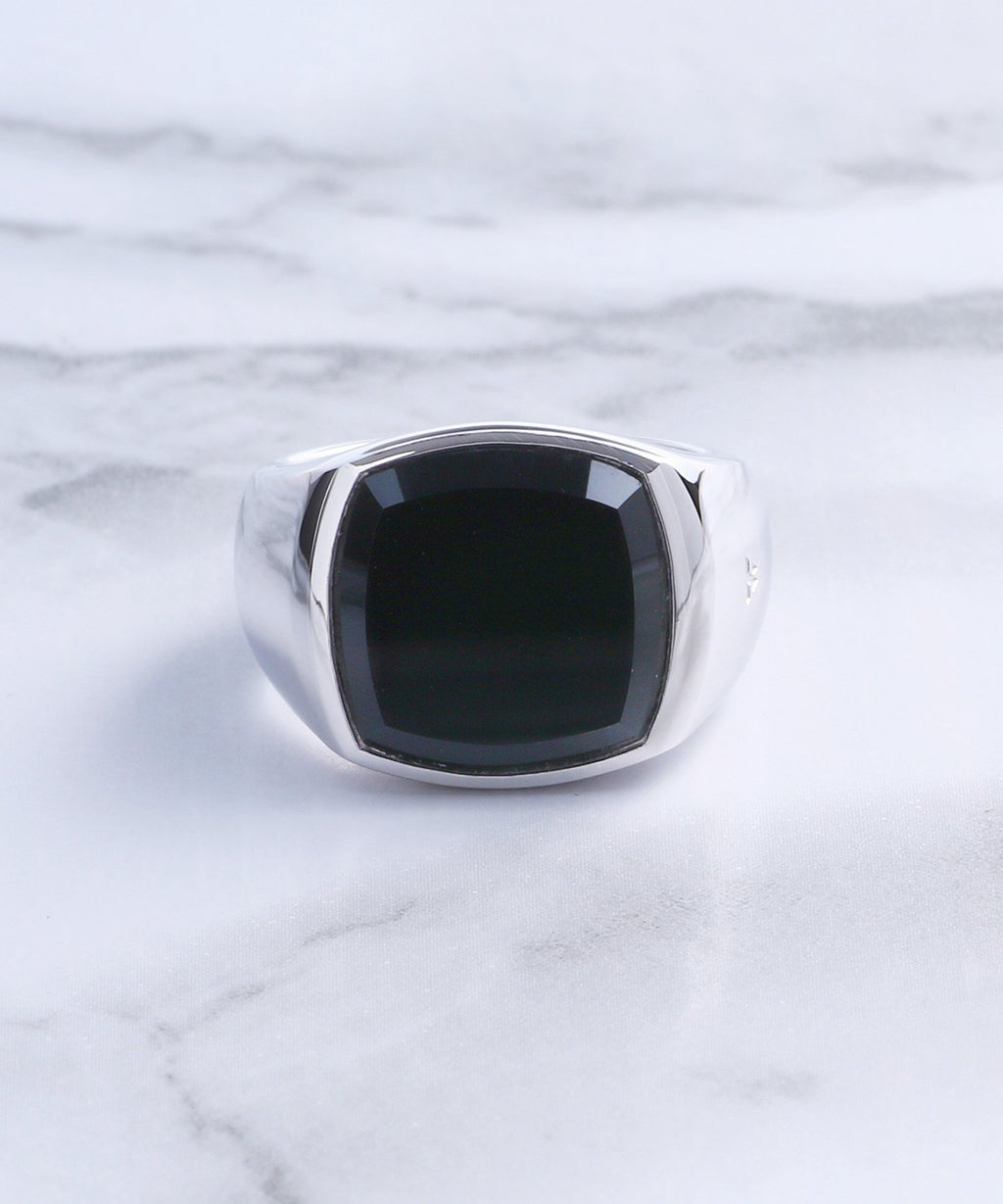 トムウッド(TOM WOOD)｜Shelby Ring Polished Black Onyx｜スニーカー